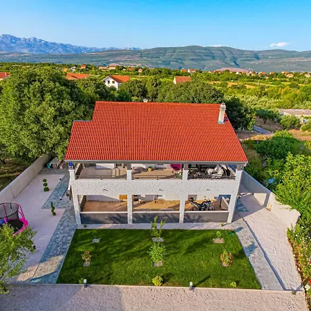 Miss アパート Pridraga